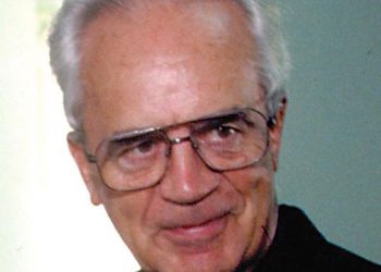 Padre Luis Quinn Negro