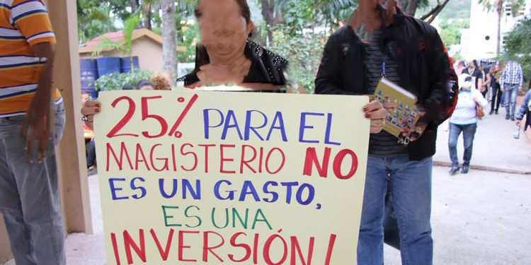 cartel-profesores-aumento