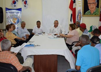 senador reuniion adesjo