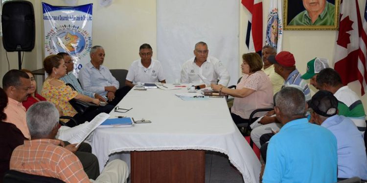 senador reuniion adesjo