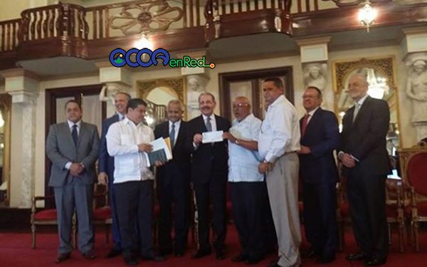 Entrega-fondos-Empacadora-hORMAPALCIO