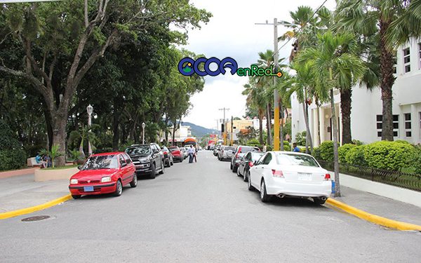 calle-16-agsoto-con-ayuntamiento