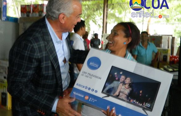 Senador lleva alegría a madres ocoeñas