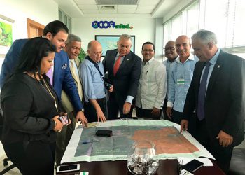 mINISTRO mEDIO aMBIENTE y autoridades Ocoa