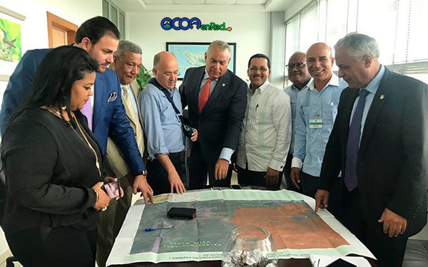 mINISTRO mEDIO aMBIENTE y autoridades Ocoa