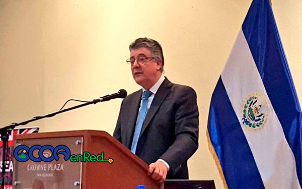 roberto-santana-salvador-bue