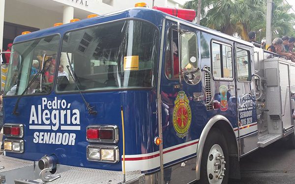 Camion-bomberos-Pedro-ALegria