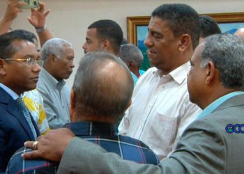 Agricultores-Ocoa-y-Demetrio-Lluberes