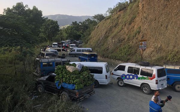Bloqueao-Carrtera-Nizoa-Racnho-Arriba