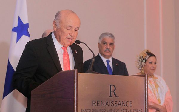 Embajador-Pablo-Luna-Panama