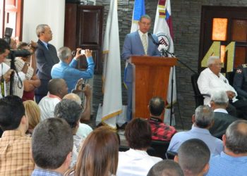 Club de Leones Ocoa presenta conferencia sobre Tribunal Constitucional y Símbolos Patrios