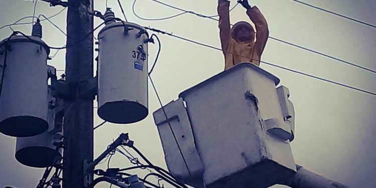 bRIGDA EDESUR POSTE LUZ