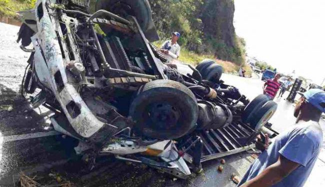 Accidente-Rancho-Arriba-Piedra-Blanca-650x467