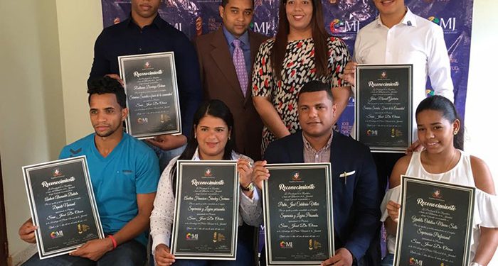 Finalistas-Premio-juventud-Ocoa