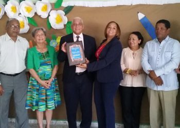 18 años después, Liceo Aliro Paulino cambia de nombre