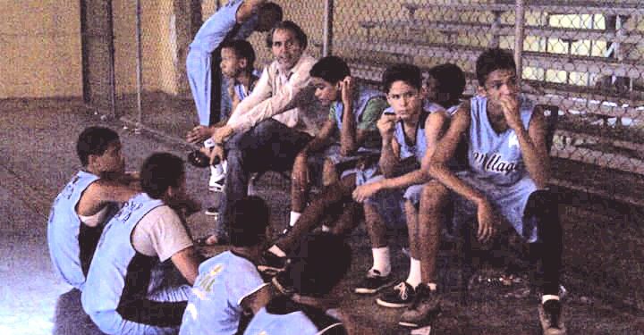 Village y Miguel SOto