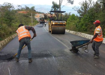 cARRETERA TRABAJANDO tATON