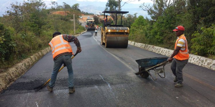 cARRETERA TRABAJANDO tATON