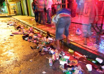 Bebidas botella ssuelo