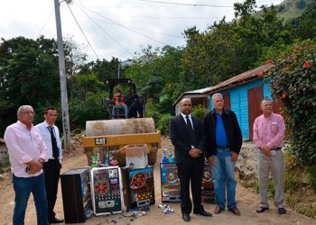 Maquinas destruidas y hookast