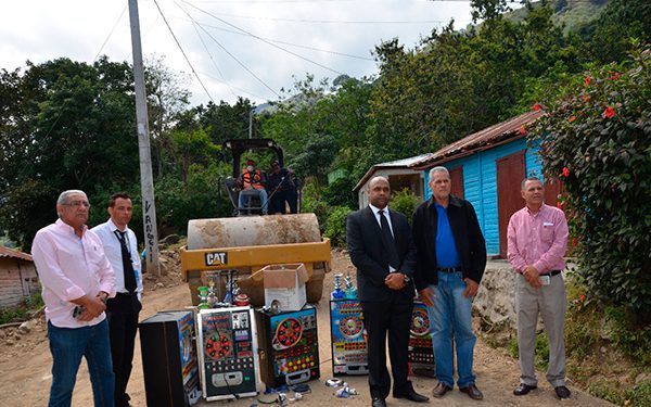 Maquinas destruidas y hookast