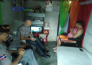 Visita coronel PN policia silla de ruedas