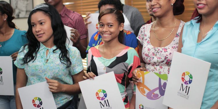 Becas ministerio juventud