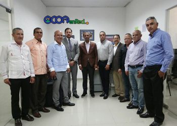 alcaldes de San Jose de Ocoa reunidos con Domingo Contreras