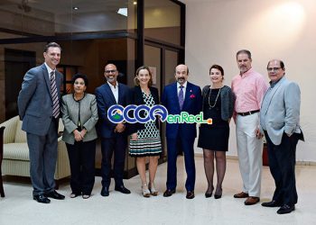 Darys estrellas directiva DominicanoSF