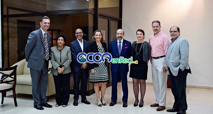 Darys estrellas directiva DominicanoSF