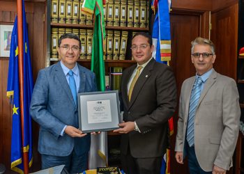 Embajador de Italia reafirma lazos con la Universidad UCE