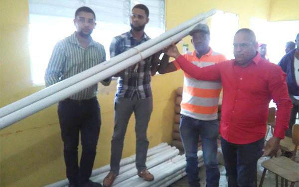 entrega tubo naranjal