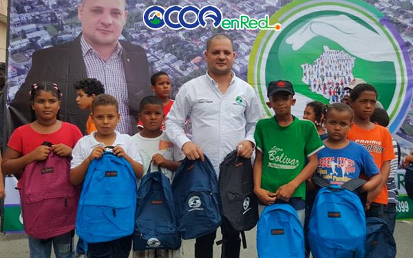 Neury Tejeda utiles esoclares