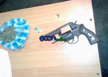 pistola y drogas