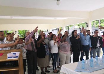 Juramentan directiva Movimiento Medico Dignidad Gremial del PLD en Ocoa 768x467