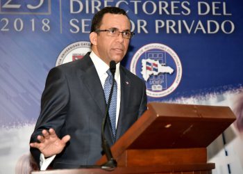 andres navarro pidiun directores