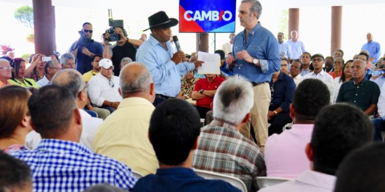 lUIS ABINADER coNVERSATORIO