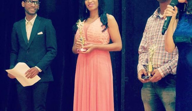 Yiney mejia premio