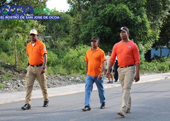 Antuna Defensa Civil caminando