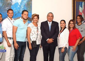 carlos jovenes ventanilla Consulado