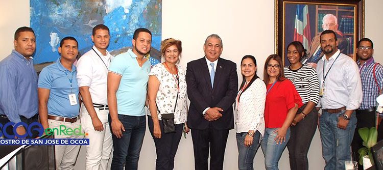 carlos jovenes ventanilla Consulado