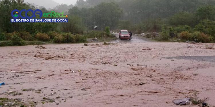 arroyo desbordado Ocoa