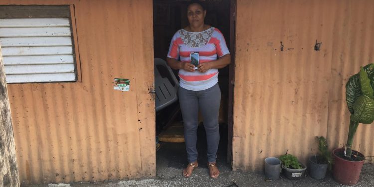 mujer dencunia ex pareja Canada Horno