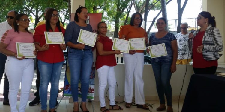 Reconocen enfermeras Ocoa