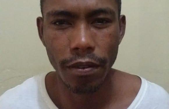 hombre preso Rancho arriba