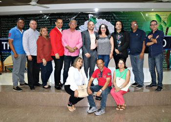 Equipo rueda d eprensa Trayectorias de Impacto