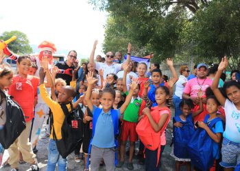 Utiles escolares Somos de Ocoa