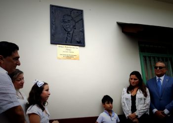 actos Tony Isa
