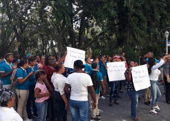 estudantes reclaman Ocoa