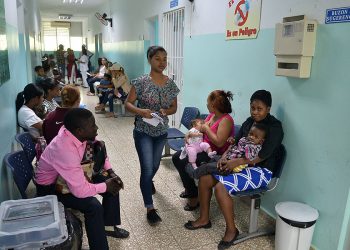 hospital San Jose gentes pasilllos